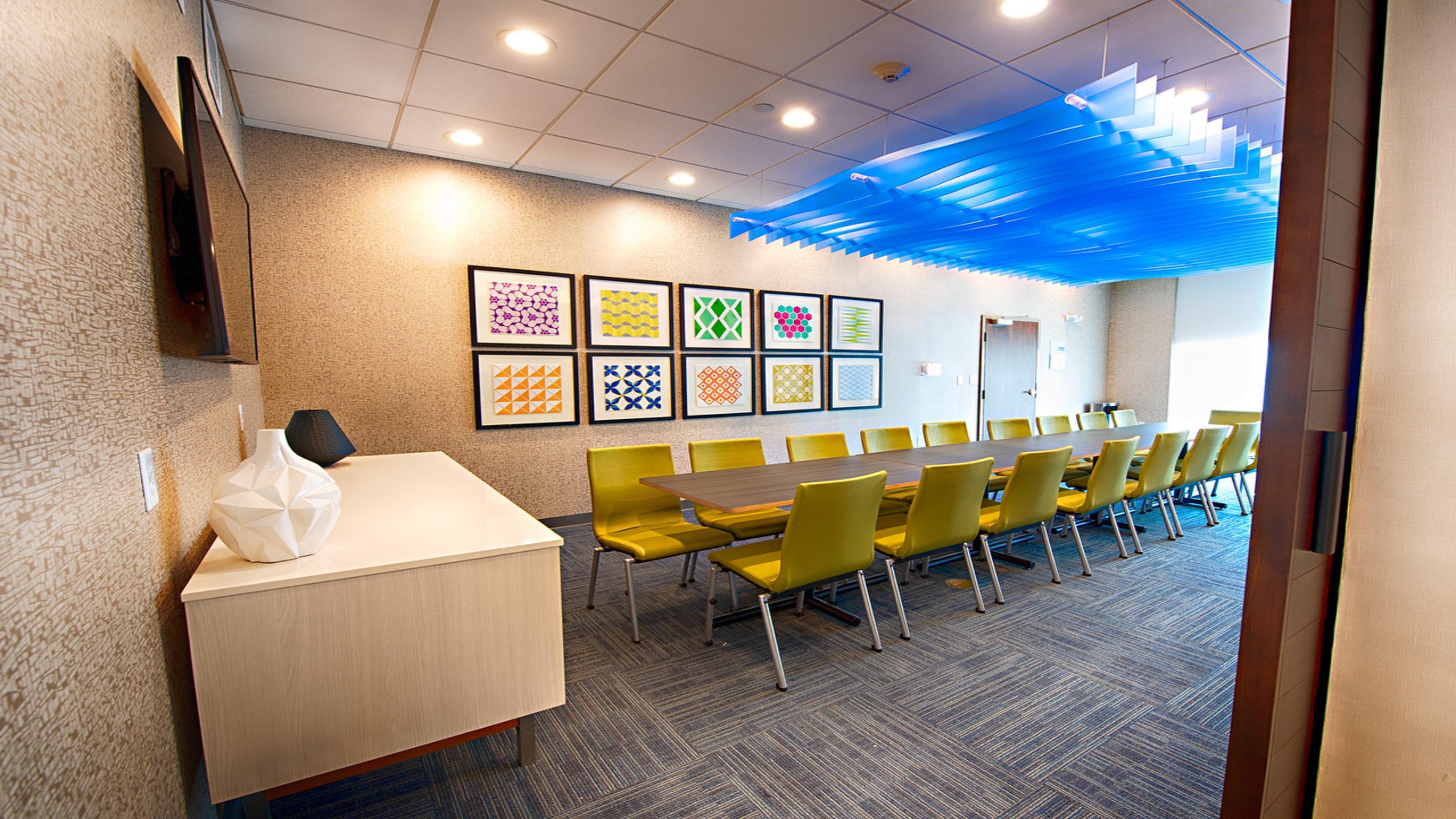 Express & Southwest Galleria Area By Ihg Hotel 3*